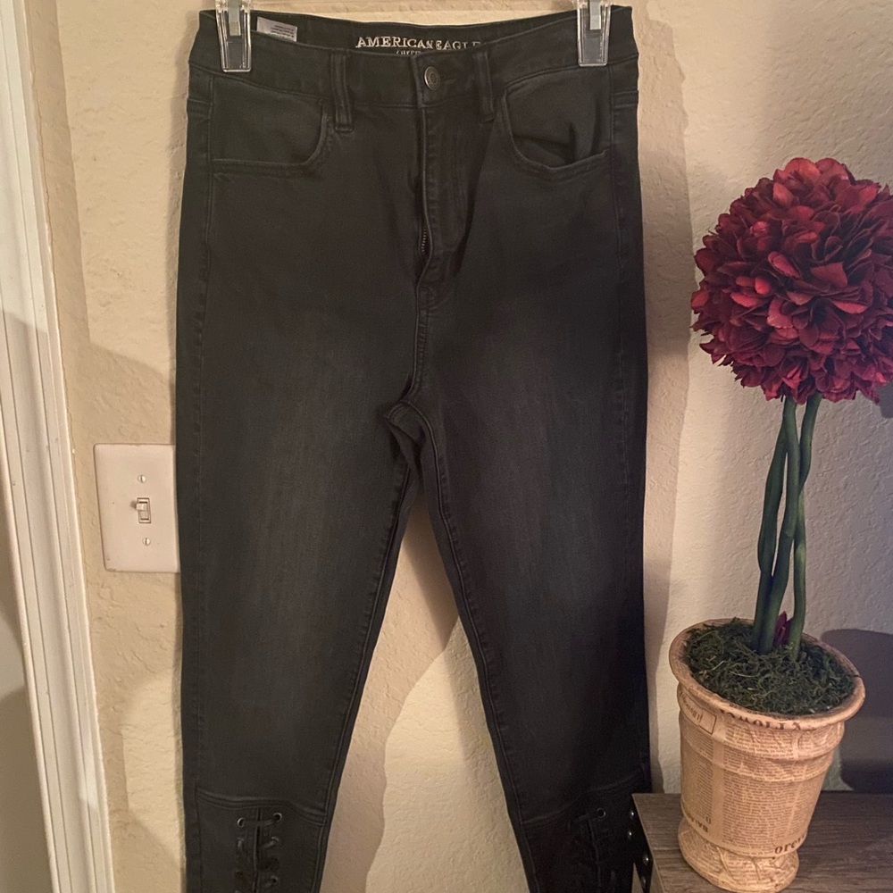 Black skinny jeans (size 4)